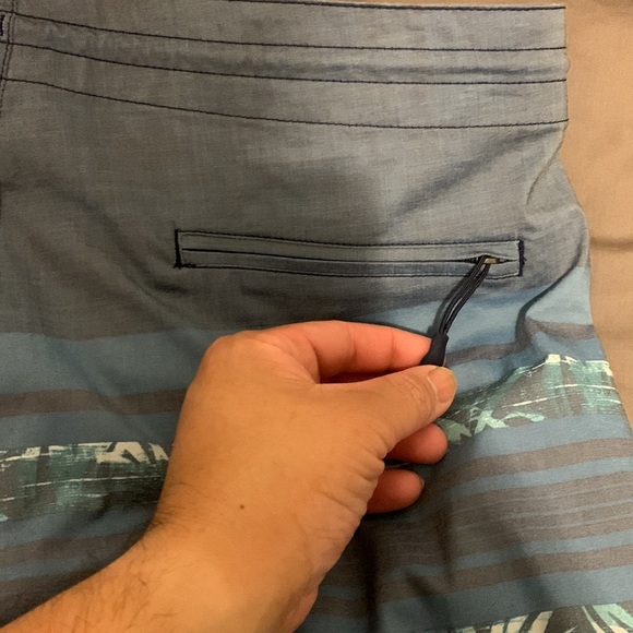 ROUND TREE & YORKE MENS BOARD SHORTS SIZE 34 NWT SWIMWEAR - Picture 4 of 9